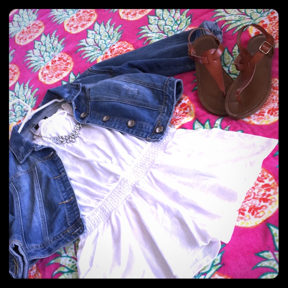 🍍NWT White strapless romper 🍍
